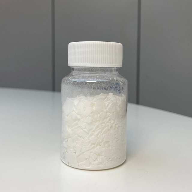 Émulsifiant stéartrimonium méthosulfate 30 % tensioactif cationique revitalisant capillaire antistatique