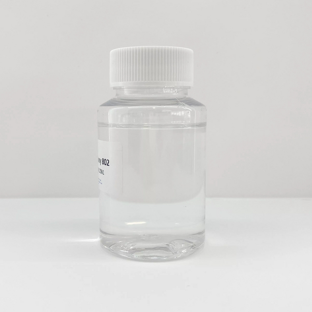  127281-18-9 PEG-6 Glycérides capryliques/capriques cosmétiques d'eau micellaire respectueux de la peau